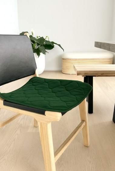 Chair Pad ( Waterproof) Medium  ( End Of Line Stock )