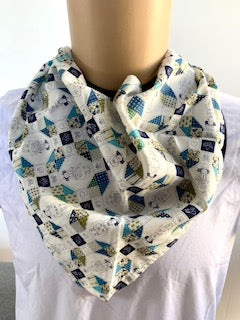 Scarf bib large