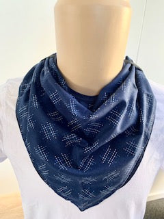 Scarf bib large